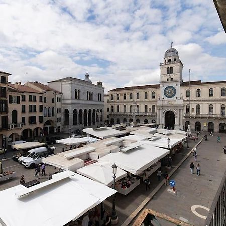 Enjoy Home - Appartamento Orologio, Piazza Dei Signori 파도바 외부 사진