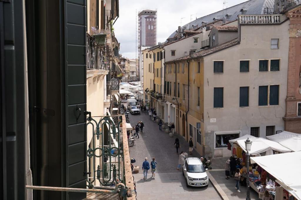 Enjoy Home - Appartamento Orologio, Piazza Dei Signori 파도바 외부 사진